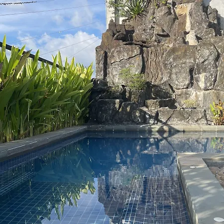 Jj City Centre Suites